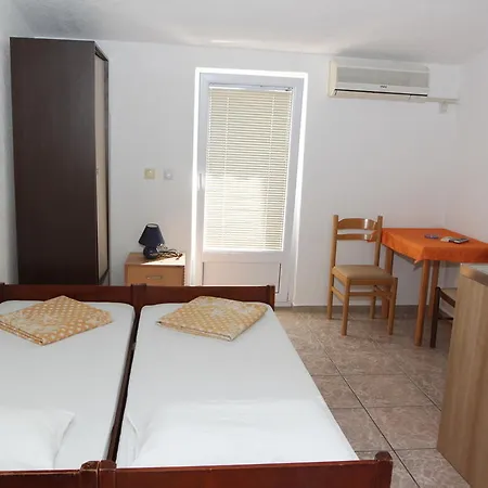 Andrija Lägenhet Budva